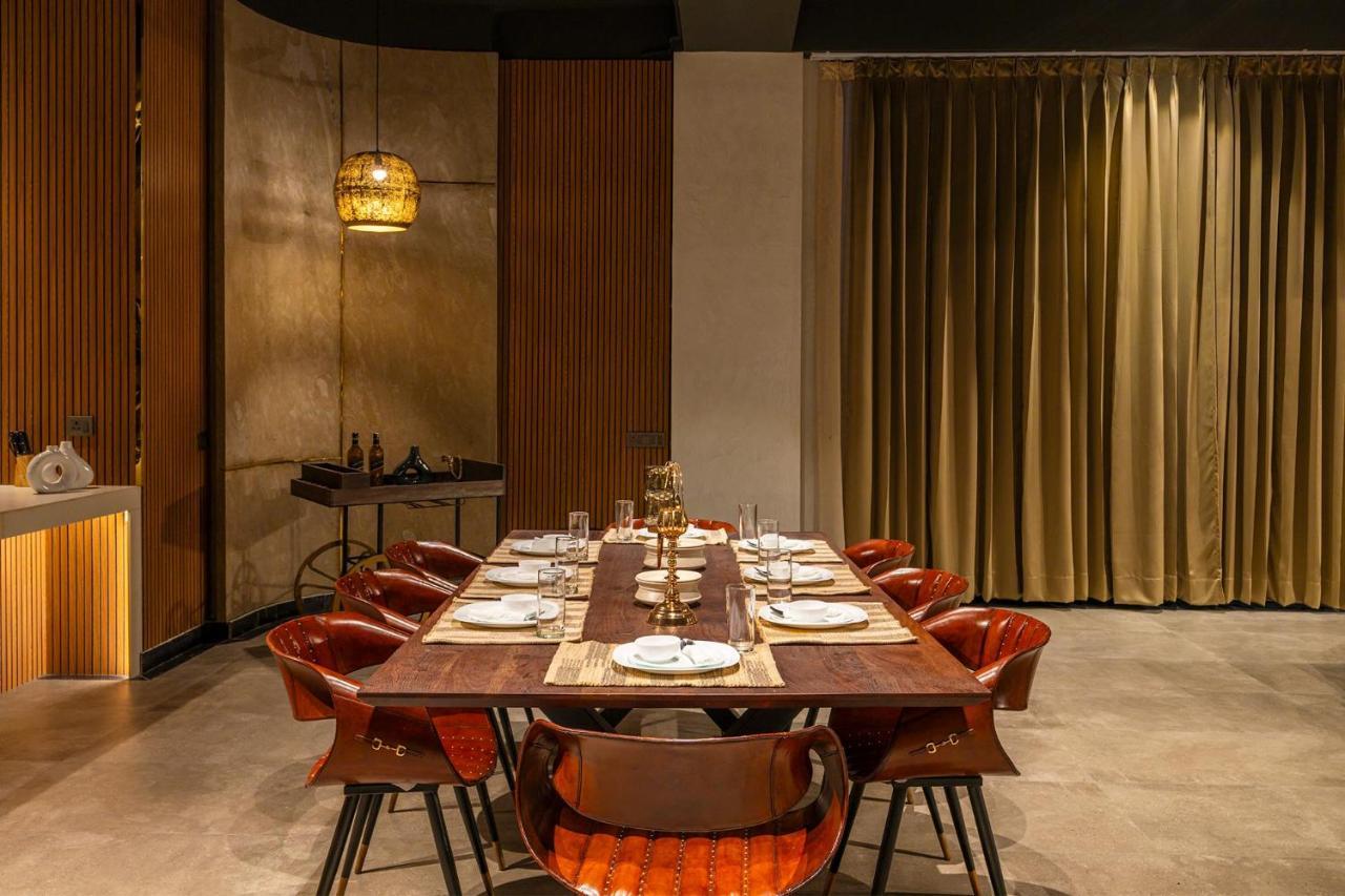 Stayvista'S Anantam - Luxury 4Br Villa With Huge Swimming Pool In Delhi ニューデリー エクステリア 写真